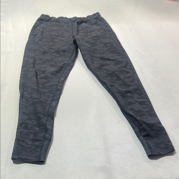Alphalete Other - Alphalete men’s dark camo joggers